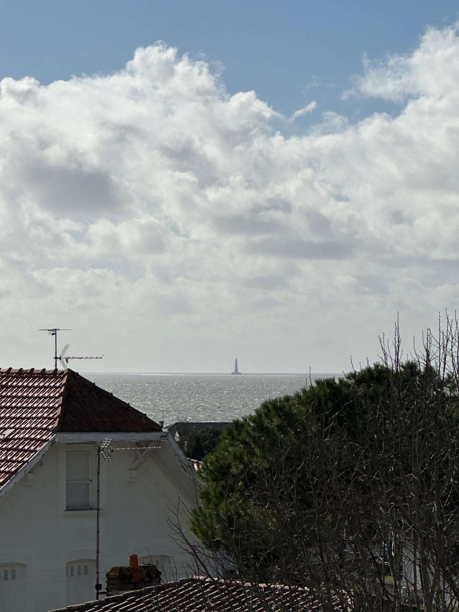 Appartement Superbe T3 vue mer à Royan, 5 mn à pied des plages Extérieur photo